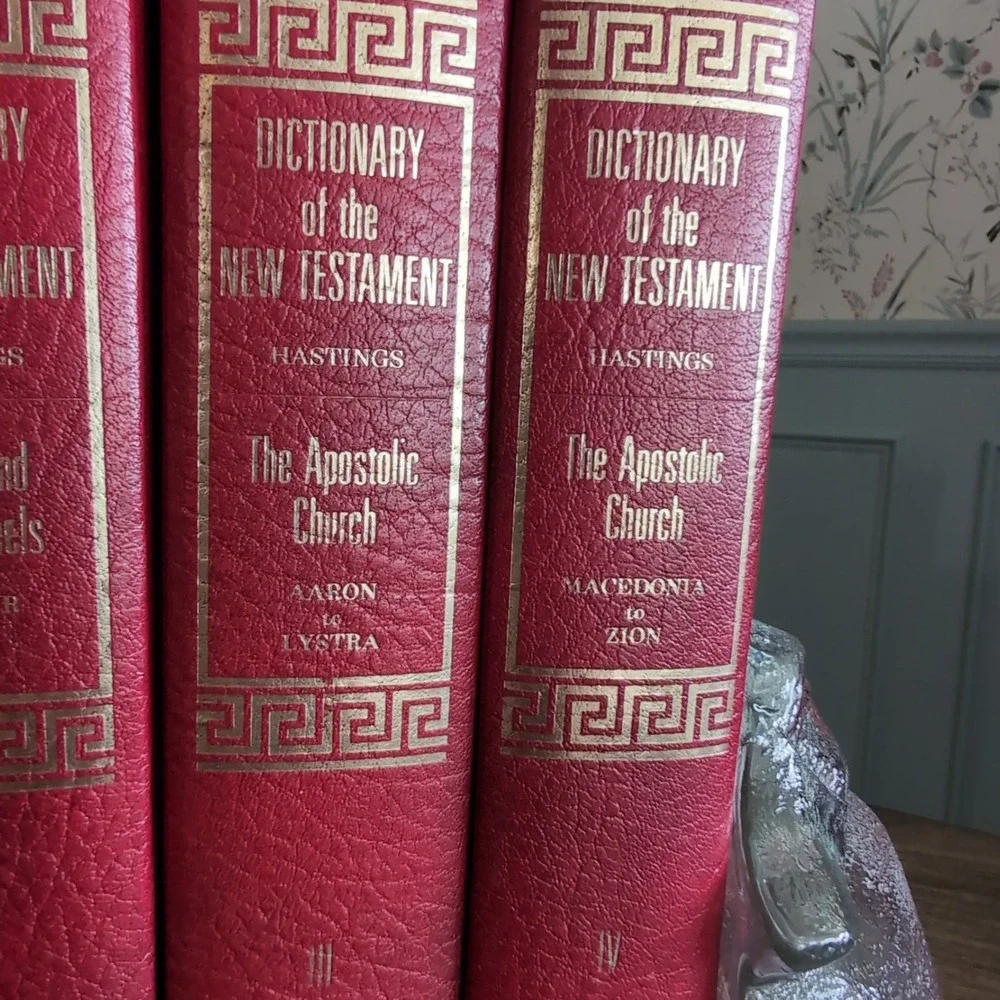 Baker Dictionary of the New Testament James Hastings 4 Volume Set Gilt 1973 Book